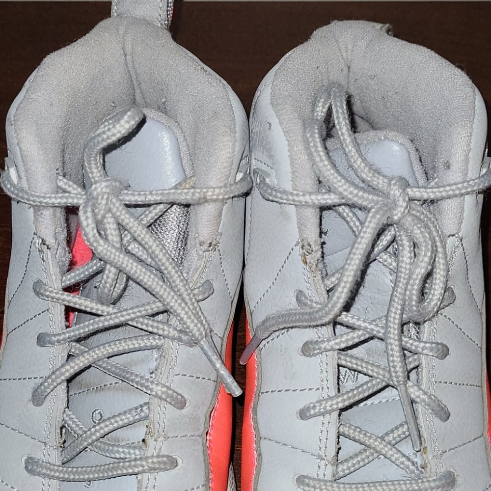 Air Jordan 12 Retro (GS) Wolf Grey Racer Pink - Picture 7 of 9
